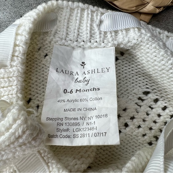 0-6 months Laura Ashley knit bottoms and hat set hat with bear ears - Picture 7 of 12